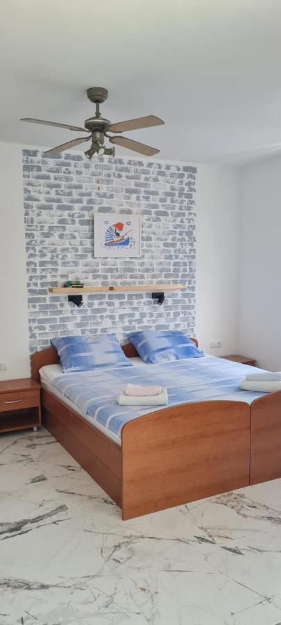 Apartmani Centar Seline Paklenica Zewnętrze zdjęcie