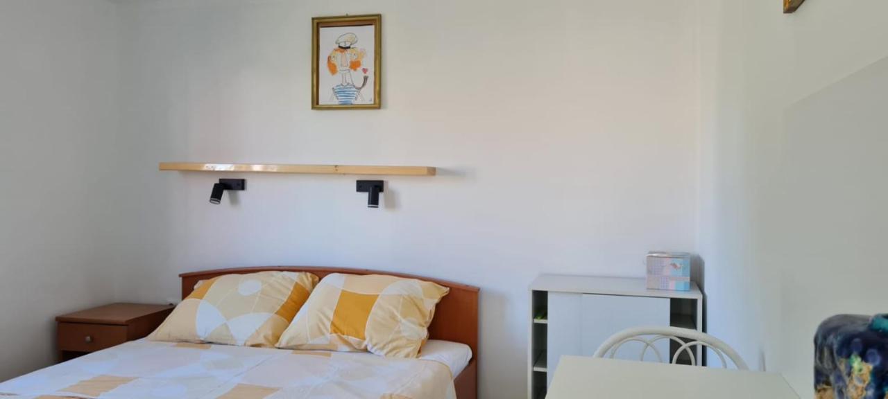 Apartmani Centar Seline Paklenica Zewnętrze zdjęcie